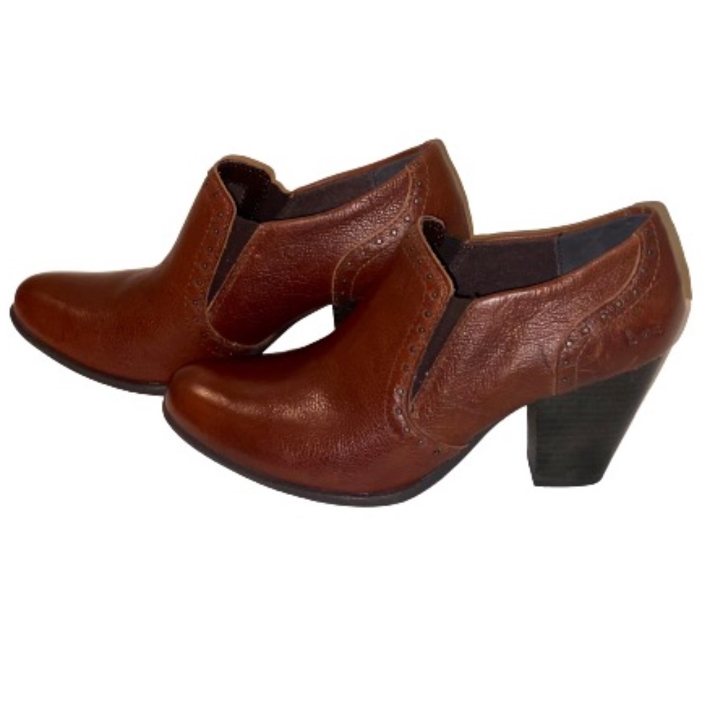 Born b.o.c. Camile Brown Leather Heeled Bootie NIB